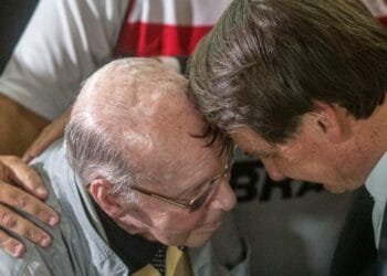 O adeus ao velho Lobo: Bolsonaro presta homenagem a Zagallo, símbolo do futebol brasileiro