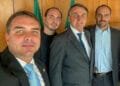 Bolsonaro e filhos anunciam live estratégica para eleições de 2024