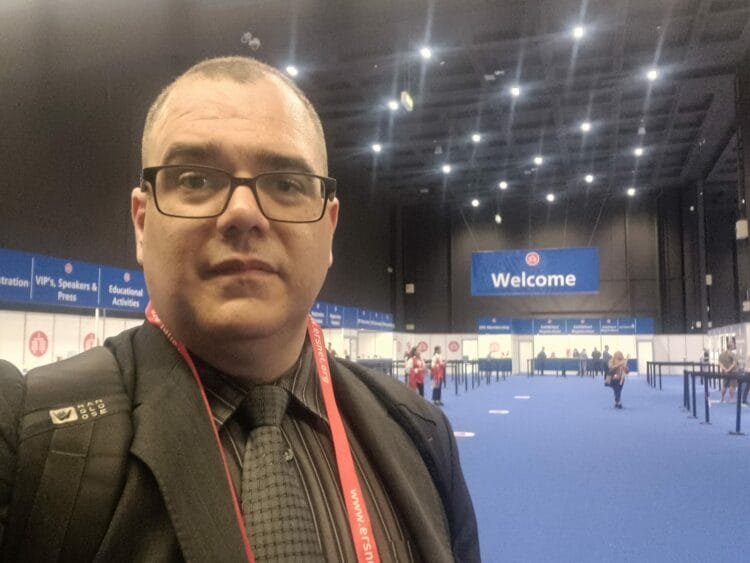 Projeto de pesquisa para idosos: Professor da UniEVANGÉLICA anuncia vagas abertas