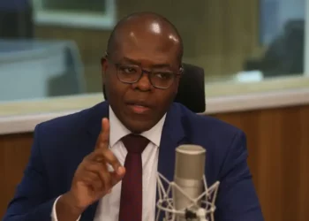 Deputado aciona MPF contra Silvio Almeida por racismo e antissemitismo