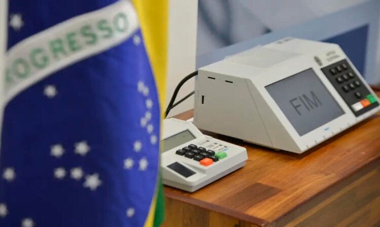 Eleições 2024: prazo para transferir o título e votar para prefeito e vereador acaba em 8 de maio