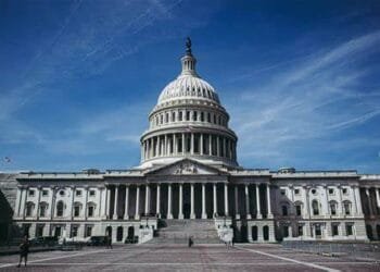 Escândalo de Censura: Deputado revela audiência explosiva no Congresso Americano