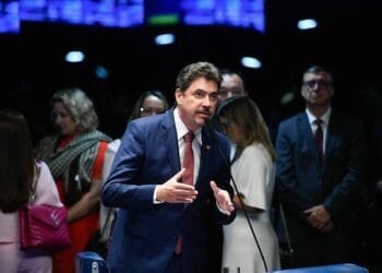 Inundações no Rio Grande do Sul: Senador propõe R$ 514 milhões para auxiliar o estado