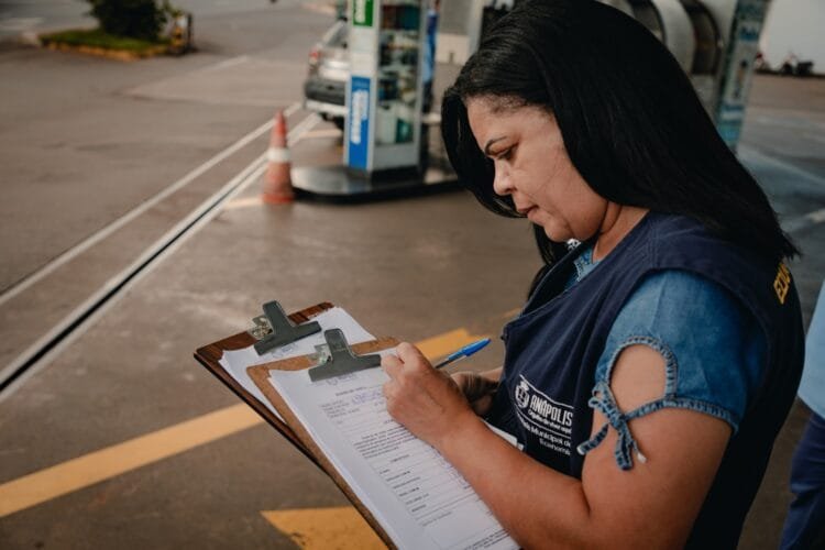 A pesquisa do Procon indica que os preços de gasolina e etanol diminuíram em Anápolis