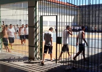 Congresso reverte vetos de Lula e restringe saída temporária de presos