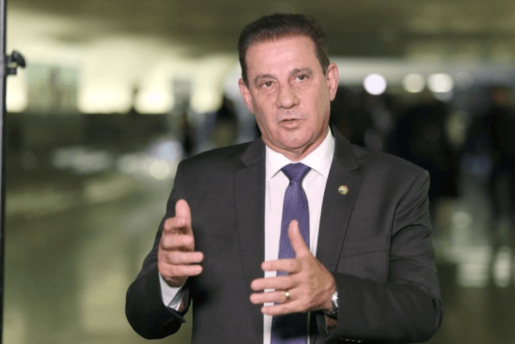 “PSD não será pressionado por fogo amigo”, afirma Vanderlan Cardoso