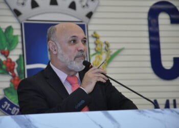 Vereador adverte sobre manipulação política em obras municipais