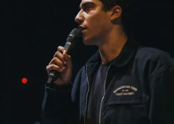 Jônatas Vieira lança primeira música autoral com mensagem inspiradora