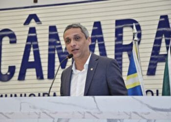 Gustavo Gayer parabeniza Anápolis e destaca importância de mudanças políticas