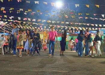 Arraiá da Base Aérea de Anápolis atrai público de 6 mil pessoas