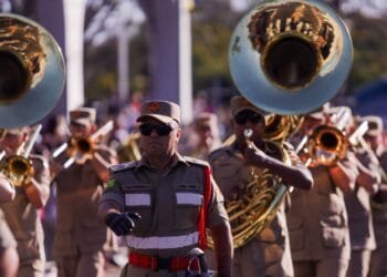 Anápolis celebra 117 anos com desfile cívico-militar e festa na Avenida Brasil