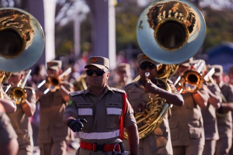 Anápolis celebra 117 anos com desfile cívico-militar e festa na Avenida Brasil