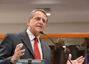 Antônio Gomide lidera rejeição em pesquisa eleitoral para prefeito de Anápolis