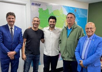 Bolsonaro se reúne com pré-candidatos e líderes do PL para discutir eleições em Goiânia e Aparecida