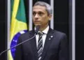 Gustavo Gayer pede convocação de Camilo Santana por falhas bilionárias no MEC