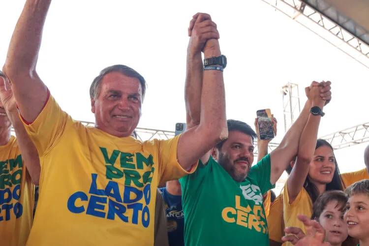 Vamos liquidar no primeiro turno!”, diz Bolsonaro em apoio a Márcio Corrêa