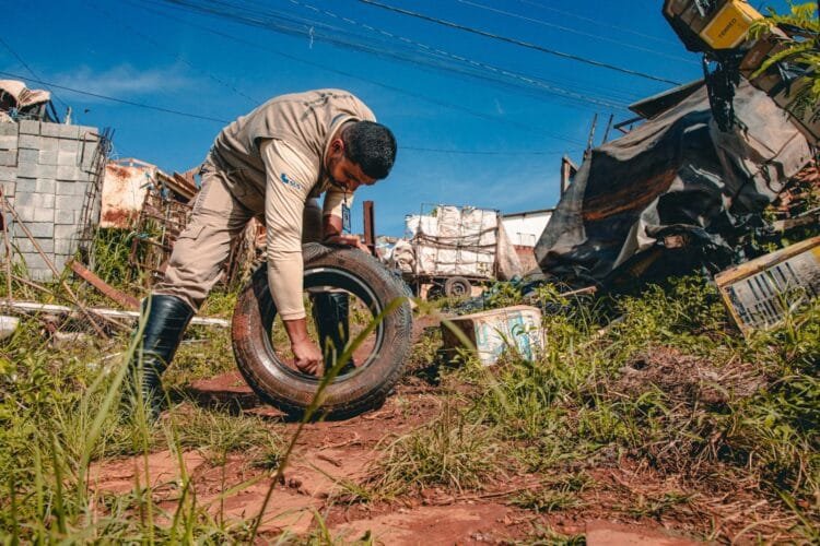 Prefeitura alerta sobre cuidados com a dengue durante o período chuvoso