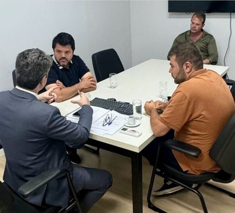 Prefeito eleito Márcio Corrêa e deputado Amilton Filho buscam apoio emergencial para saúde em Anápolis