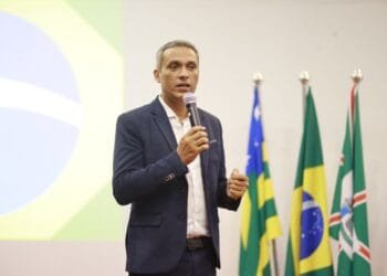 Excelência Parlamentar 2024: Gustavo Gayer é o melhor político do Congresso Nacional, por Goiás