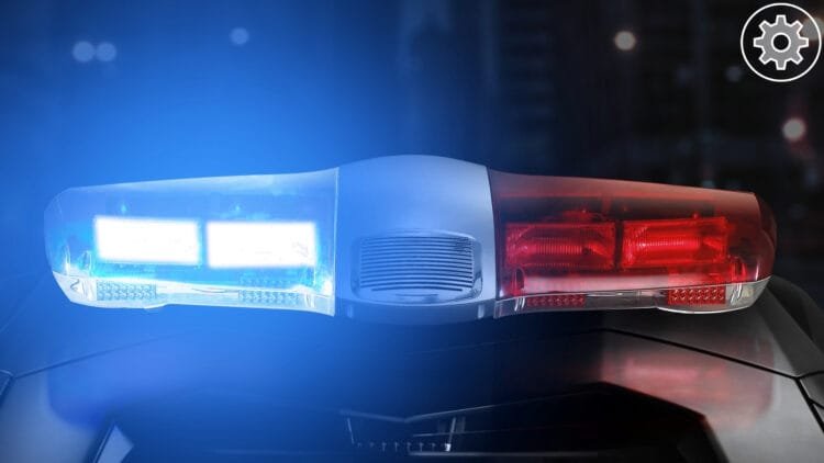 Filho de vereador atira para o alto durante festa e atinge coluna de jovem