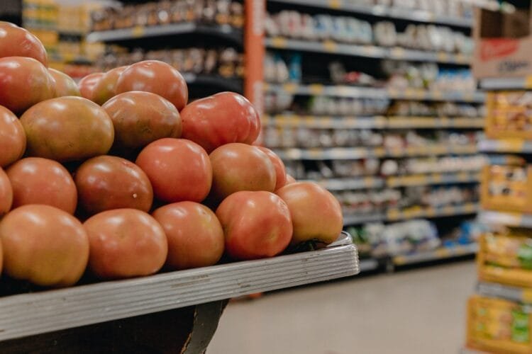 Cesta básica em Anápolis sofreu uma redução de 1,72% em dezembro, aponta Procon