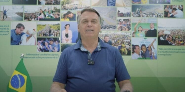 Bolsonaro exalta Milley, critica Lula e STF, e pede anistia a presos do 8 de janeiro em discurso ao CPAC Argentina