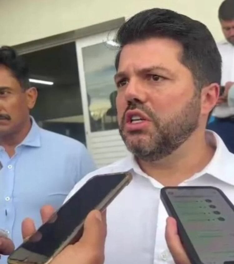 Márcio Corrêa cumpre promessa de campanha e abre portas do Hospital Alfredo Abrahão