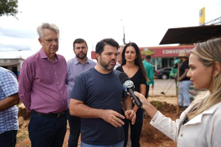 ‘Não aceitaremos o abandono’: Márcio Corrêa interdita escolas municipais em estado crítico