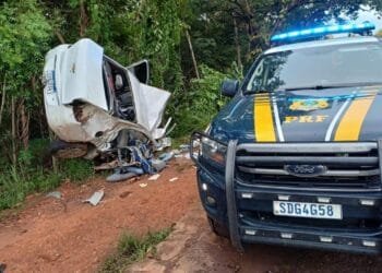 Tragédia em Goiás: Mulher morre e duas crianças ficam feridas em grave acidente