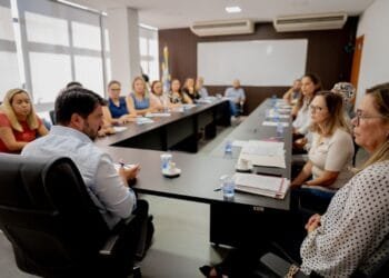 Piso salarial confirmado! Professores de Anápolis terão reajuste garantido por Márcio Corrêa