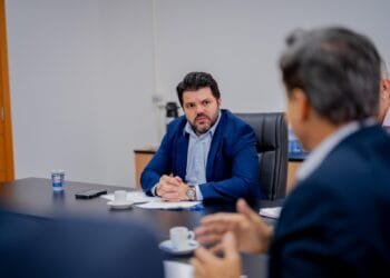 Márcio Corrêa cobra soluções urgentes da Equatorial para destravar obras e investimentos em Anápolis