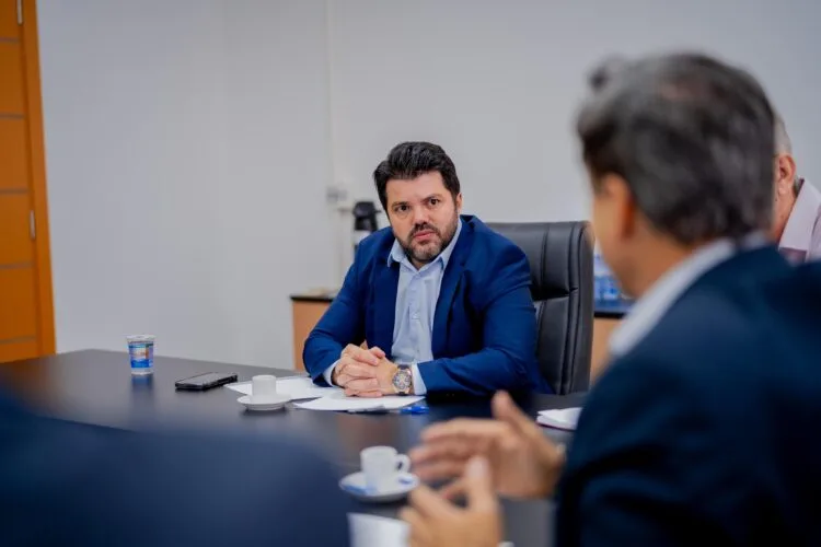 Márcio Corrêa cobra soluções urgentes da Equatorial para destravar obras e investimentos em Anápolis