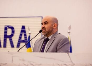 Vereador acusa colega de ser ‘fantoche’ e defende gestão da saúde em Anápolis