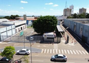 FAMA Centro Universitário promove ação gratuita de saúde e combate à dengue em Anápolis