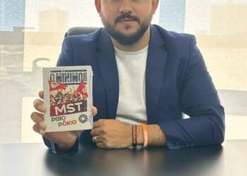 Ex-Militante Denuncia MST: ‘Campos de Doutrinação’ com Manipulação e Escravidão