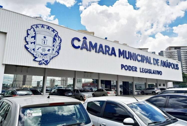 Câmara de Anápolis vota pacote de medidas que inclui 6,5 mil casas populares e novas secretarias