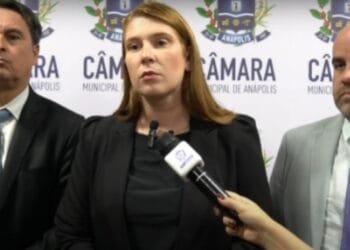 Vereadora Andreia Rezende exonera diretor de comunicação da Câmara de Anápolis após operação policial