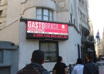 Governo ultrapassa marca de R$ 2 trilhões em gastos públicos em 2025