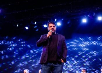 Márcio Corrêa assume compromisso com famílias do “Meu Lote, Minha História” e anuncia prorrogação do prazo para construção