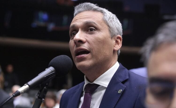 Deputado Gayer denuncia manobra com recursos da Itaipu e aciona TCU, Ministério e Congresso