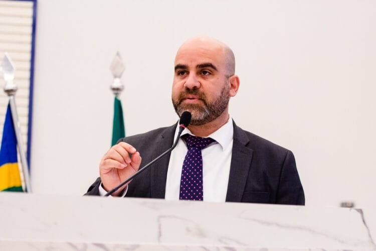 “Com dados e não politicagem”: José Fernandes destaca avanços na saúde em Anápolis e defende responsabilidade fiscal da gestão Márcio Corrêa