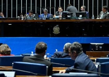 Câmara dos Deputados terá 18 cadeiras a mais em 2026: Senado aprova aumento e projeto volta para análise final dos deputados