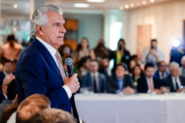 “É inaceitável!”: Caiado critica STF por impor tornozeleira eletrônica a Bolsonaro e fala em ataque à democracia