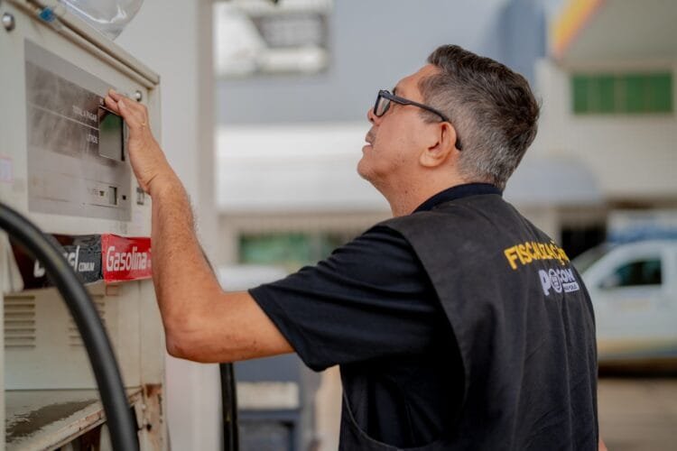 Gasolina chega a R$ 6,19 em Anápolis e variação entre postos ultrapassa 12%, aponta Procon