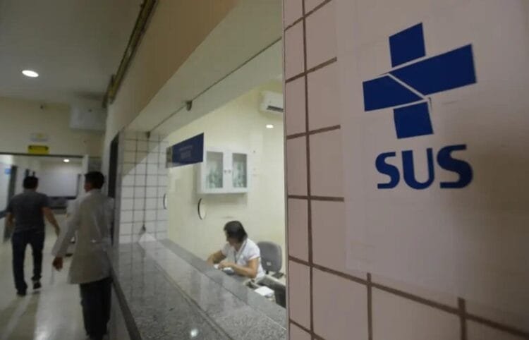 Gasto com saúde no Brasil é a metade do necessário, aponta estudo do Senado