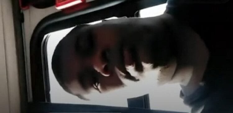 PÂNICO NO TRANSPORTE: Homem assedia mulheres e grava crimes dentro de ônibus