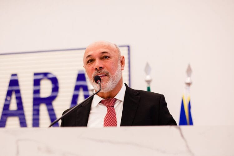 Vereador Jakson Charles propõe programas de conscientização para combater violência contra mulheres em Anápolis