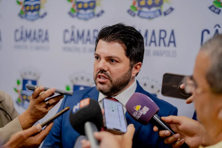 Márcio Corrêa transforma antigo lixão em praça com ajuda de detentos do Segunda Chance