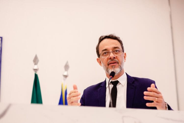 Crise do transporte em Anápolis: vereador apresenta propostas para reduzir custos sem aumentar tarifa