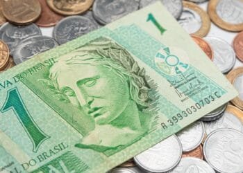 Brasil aponta para cenário fiscal “menos otimista” com déficit crescente em 2026